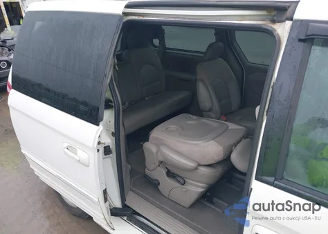 2001 Chrysler Town & Country Limited z USA, uszkodzony, nr VIN 2C8GP64L21R343383